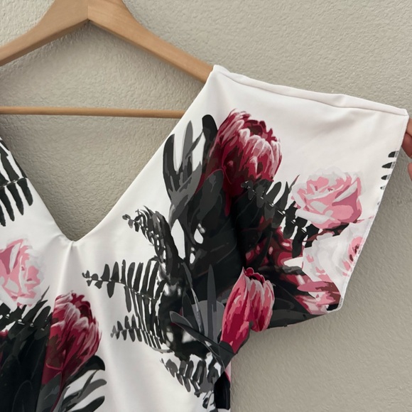 Albion Desert Rose Cape One Piece Swimsuit Bathingsuit Feminine Romantic Floral - Picture 10 of 14